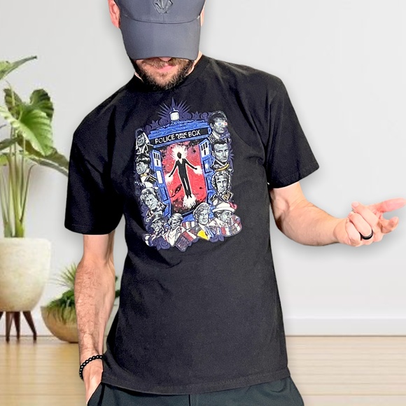 Doctor Who Call Box T Shirt by TeeFury Adult Medium in Black Police Call Box - Picture 2 of 4